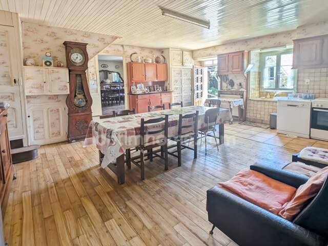 Propriété 6 chambres, nombreuses dépendances, terrain1 hectare 3 SAVIGNAC LEDRIER (24) — photo du bien
