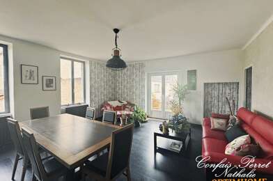 Appartement 6 pièces 219000 €