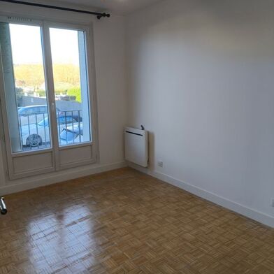 Appartement 1 pièces 540 €
