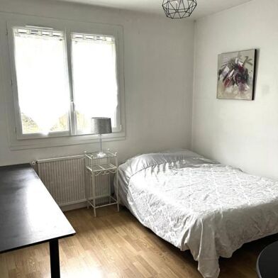 Appartement 1 pièces 300 €