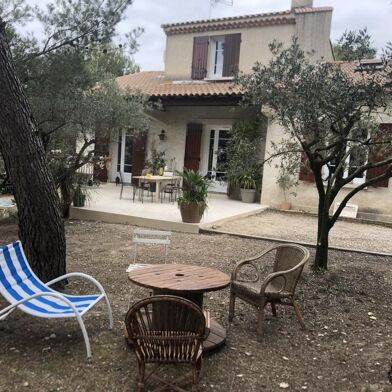 Maison 5 pièces 1350 €