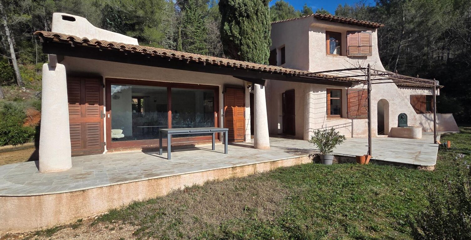 A vendre, Auriol, maison d'architecte de type 5 en espace naturel exceptionnel — photo 1