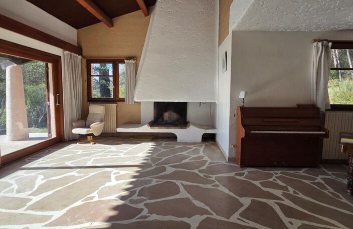 A vendre, Auriol, maison d'architecte de type 5 en espace naturel exceptionnel — photo 4