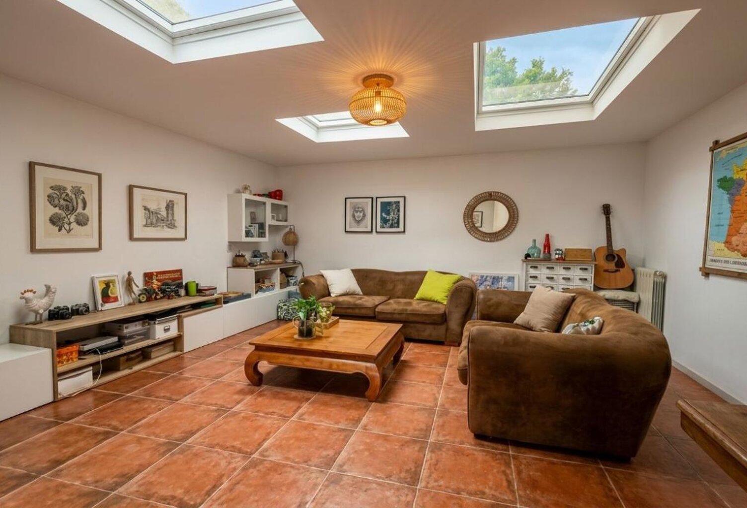 Maison T5 de 185m² avec terrasse, dépendance et charme de l'ancien — photo 1
