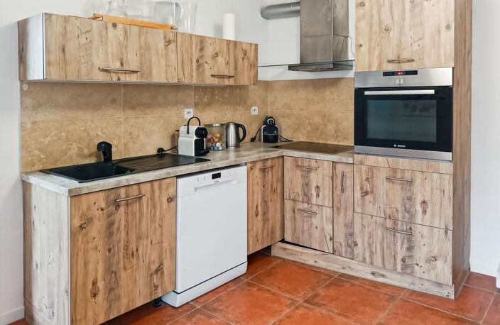 Maison T5 de 185m² avec terrasse, dépendance et charme de l'ancien — photo 5
