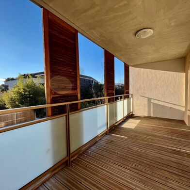 Appartement 2 pièces 818 €