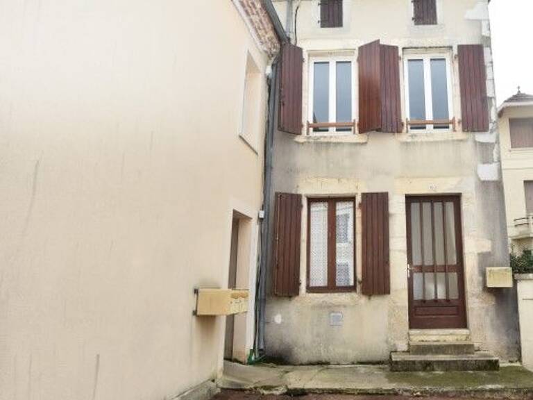Maison à vendre 4 pièces en plein centre ville d'HAGETMAU- VENDUE LOUEE — photo 1