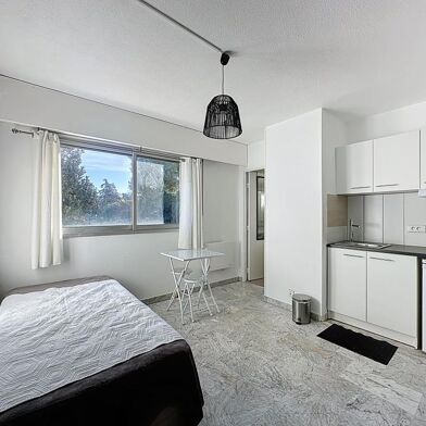 Appartement 1 pièces 630 €