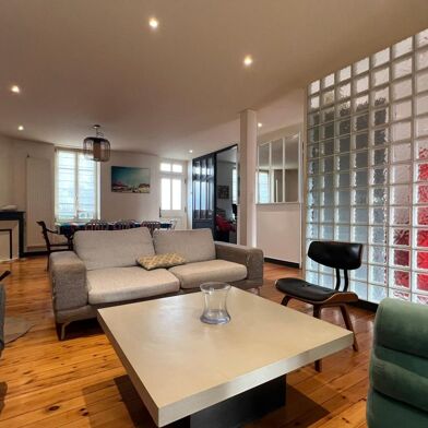 Maison 7 pièces 988000 €