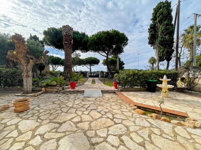 A vendre : Maison familiale - opportunité à Valras-Plage — photo 1