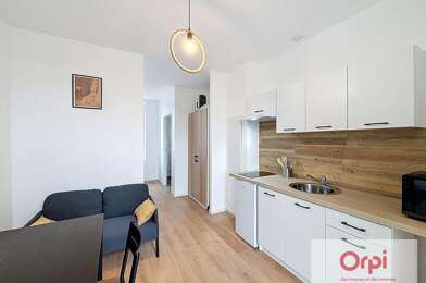 Appartement 1 pièces 330 €