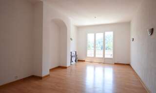 Maison 8 Pièces 234 m² à vendre à Saint-Martin-de-Valamas (07310)