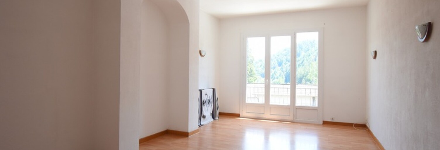 Maison 8 Pièces 234 m² à vendre à Saint-Martin-de-Valamas (07310)