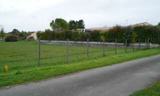 Terrain  1000 m² à vendre à Saint-Laurent-de-Cognac (16100)