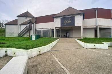 Immeuble  836000 €