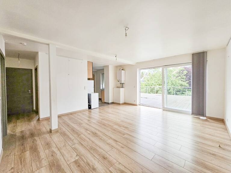 Profitez d'une superbe terrasse de 40 m² dans un cadre lumineux et moderne — photo 1