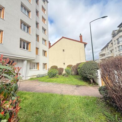 Appartement 64 pièces 320500 €