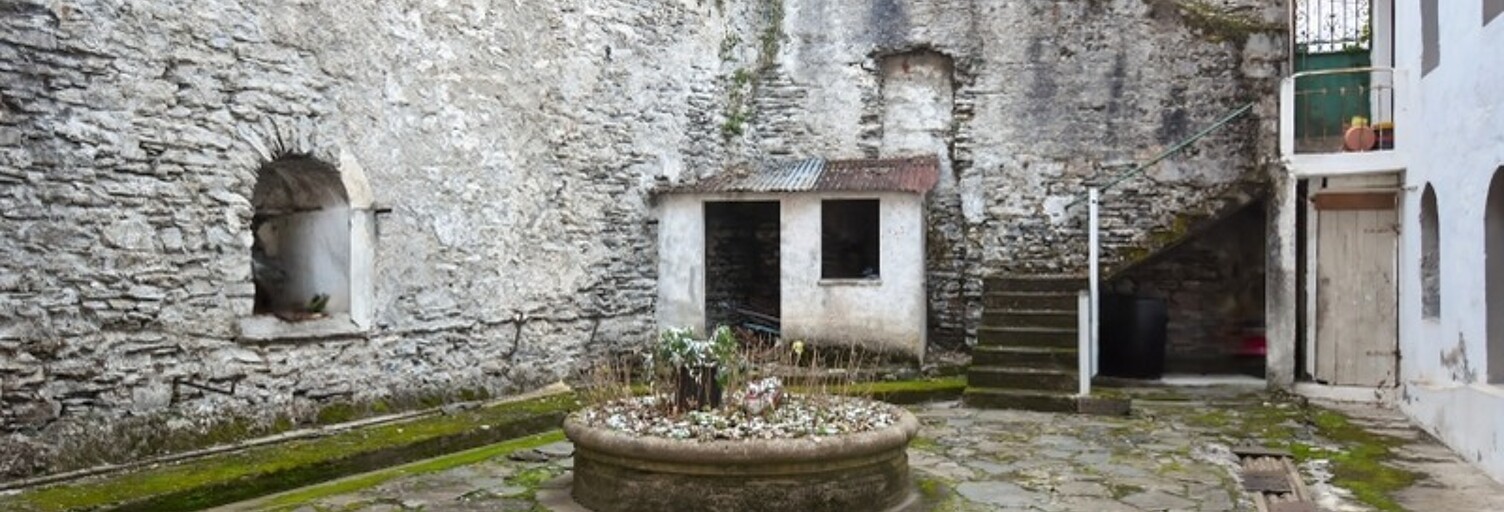 Immeuble  54 m² à vendre à Luz-Saint-Sauveur (65120)