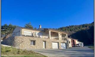 Maison 6 Pièces 220 m² à vendre à Peyroules (04120)