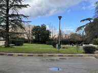 L'adresse idéale pour une vie de famille sereine : espace, terrasse, lumière, parc et commodités à pied — photo 4