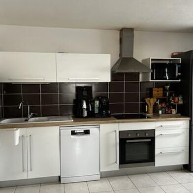 Appartement 3 pièces 701 €