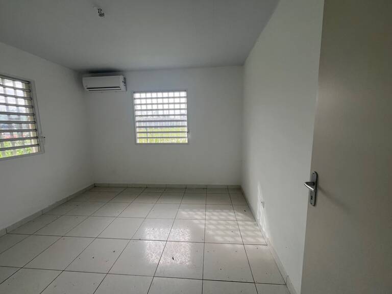 Appartement à louer 3 pièces SAINT LAURENT DU MARONI (973) — photo 1