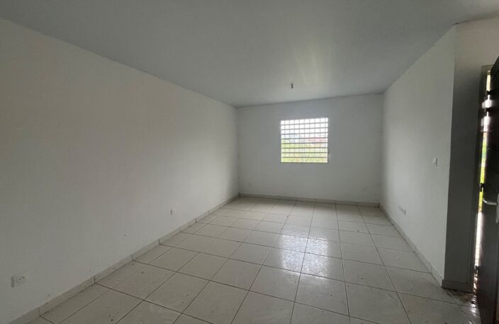Appartement à louer 3 pièces SAINT LAURENT DU MARONI (973) — photo 2