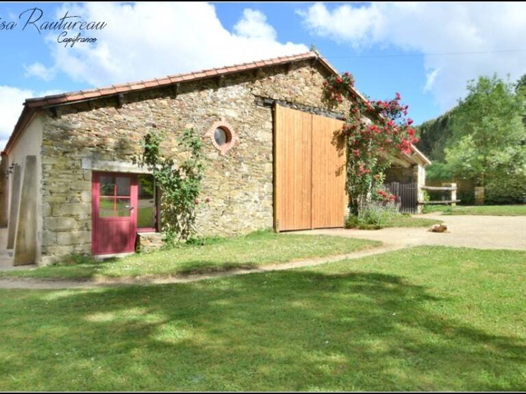 2 Maisons à vendre CHAVAGNES EN PAILLERS (85) — photo 1