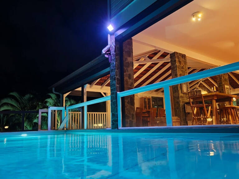   Villa avec studio indépendant, piscine et fort potentiel – Le François (Morne Acajou) — photo 1
