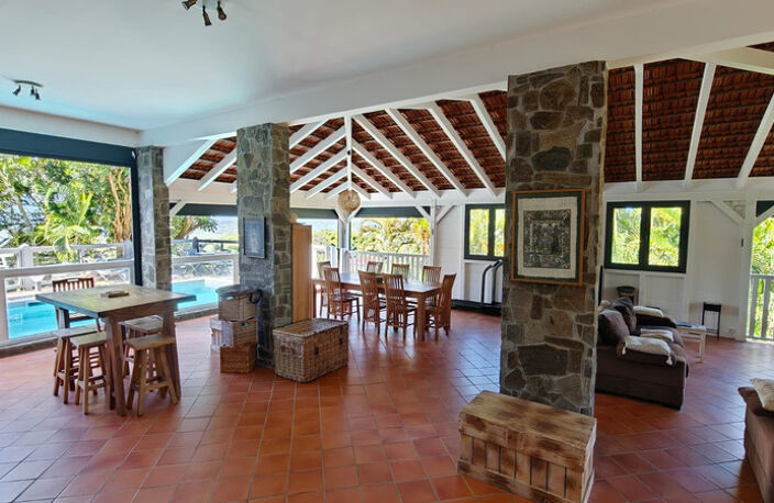   Villa avec studio indépendant, piscine et fort potentiel – Le François (Morne Acajou) — photo 2