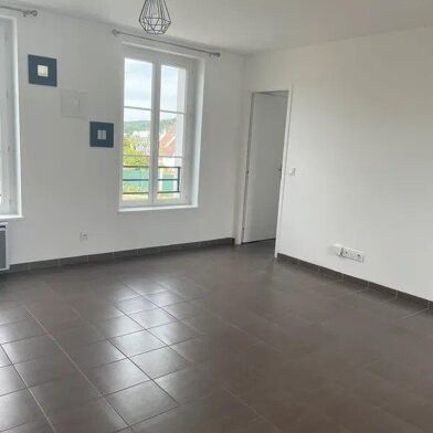 Appartement 1 pièces 450 €