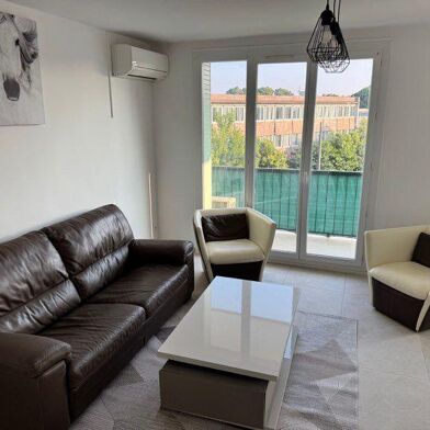 Appartement 4 pièces 780 €