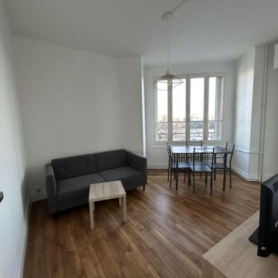 Appartement 4 pièces 950 €