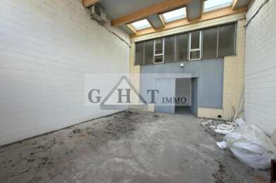 Local industriel  1800 €