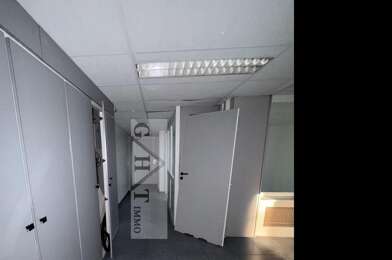 Bureau  2390 €