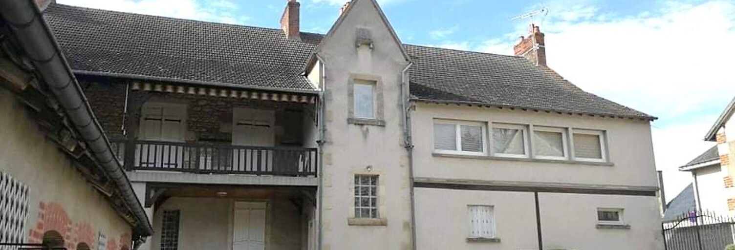 Maison 7 Pièces 360 m² à vendre à Sancergues (18140)