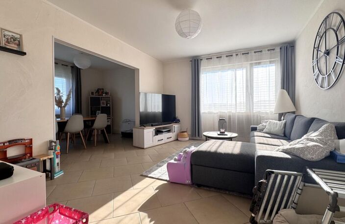 Appartement À Vendre — photo 2