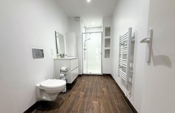 Appartement À Vendre — photo 2