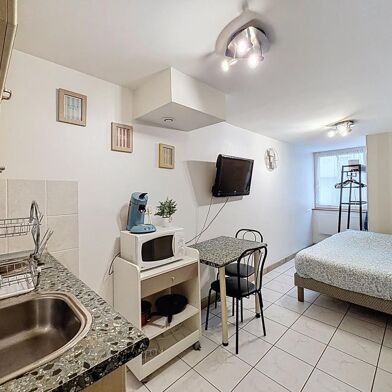 Appartement 1 pièces 400 €