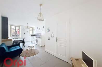 Appartement 1 pièces 660 €