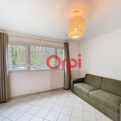 Appartement 1 pièces 850 €