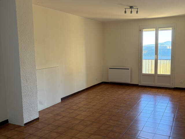 APPARTEMENT T3, avec balcon et garage , Annonay / limite Dav — photo du bien
