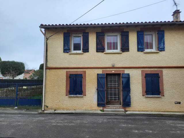 Maison au centre de LAGARDELLE avec garage et jardin — photo du bien