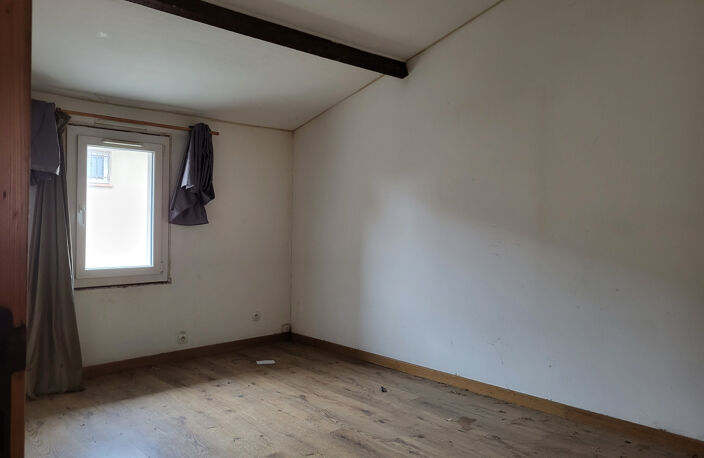 Maison au centre de LAGARDELLE avec garage et jardin — photo 5