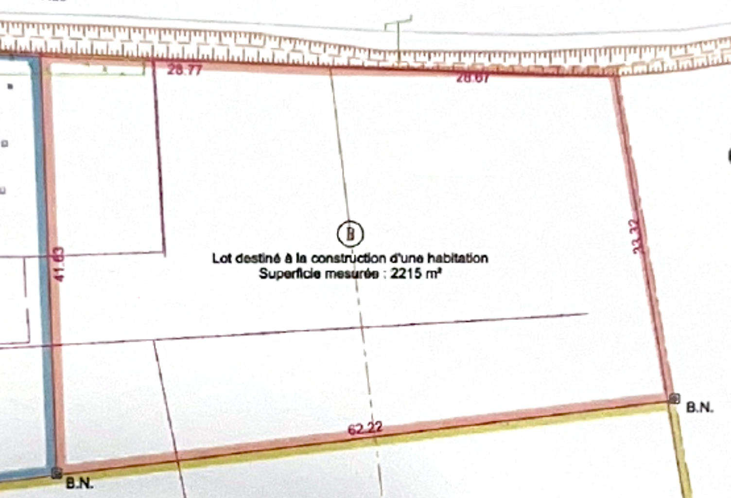 Terrain à bâtir de 2.215 m2 — photo 1