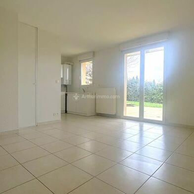 Appartement 2 pièces 590 €