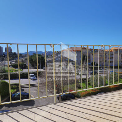 Appartement 4 pièces 990 €