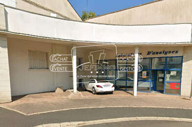 Commerce 15 pièces 524300 €