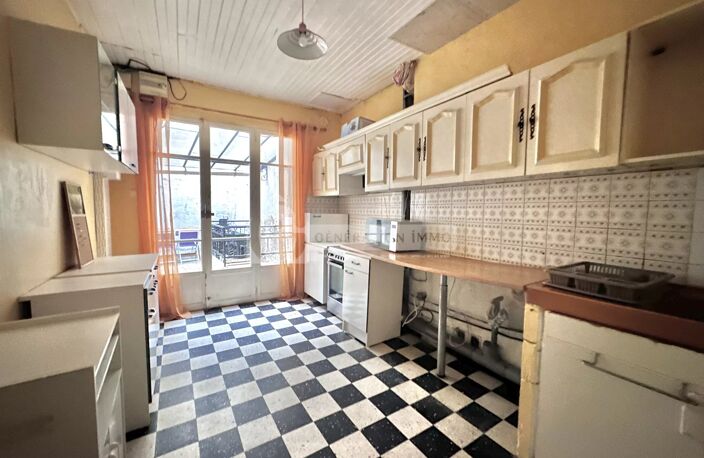 Maison de ville sur beaucaire — photo 2