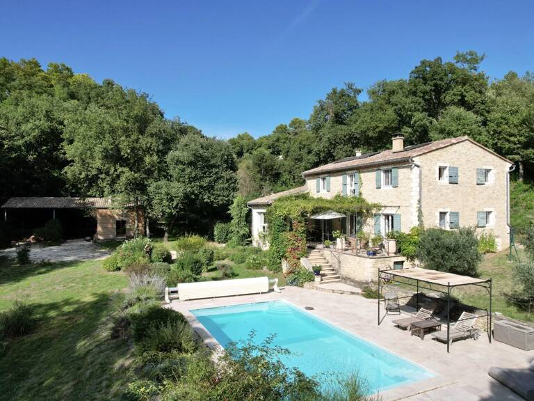 Elégante propriété de 280m² dans un village renommé — photo 1